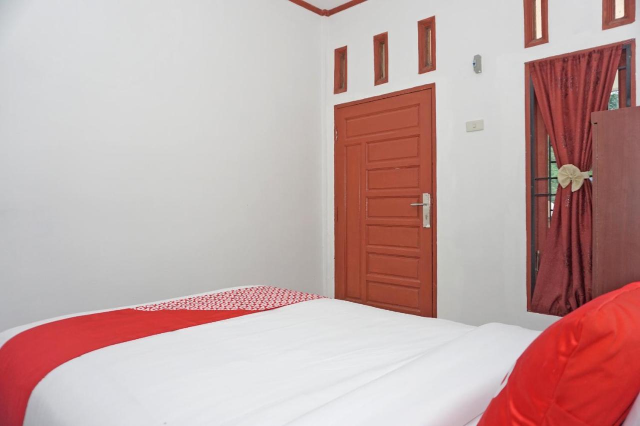 Oyo 2635 Ramos Inn Sinapuran Luaran gambar