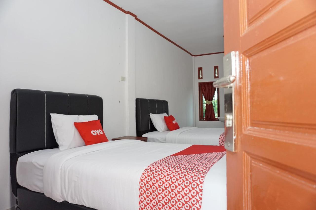 Oyo 2635 Ramos Inn Sinapuran Luaran gambar
