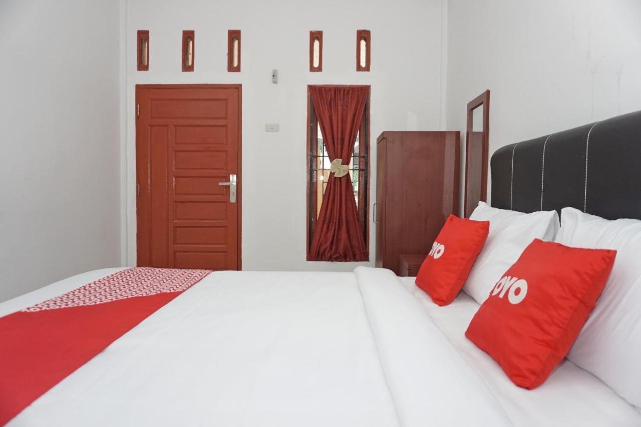 Oyo 2635 Ramos Inn Sinapuran Luaran gambar